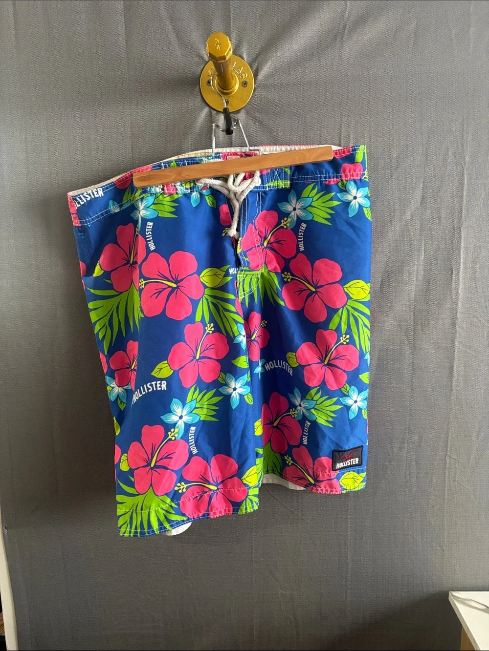 Hollister Mens Floral Swim Shorts - Blue/Pink